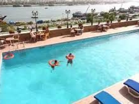 Carlton Tower Hotel