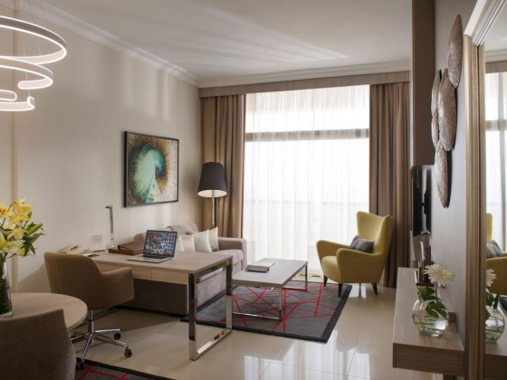 Two Seasons Hotel & Apartments