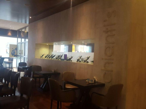 Chianti"s Bar