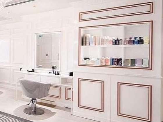 Marquee ​ladies Salon