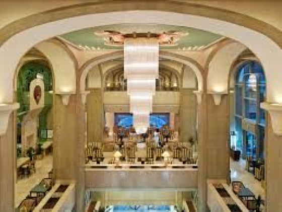 Crowne Plaza Hotel