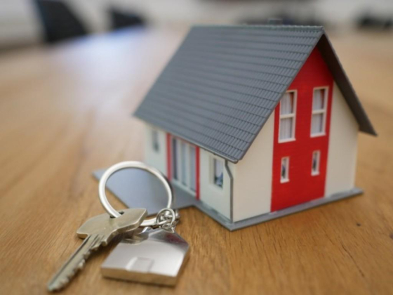 4hsq Real Estate