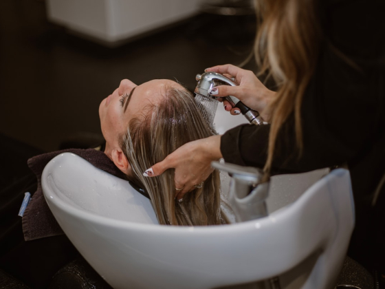 Beauty Salons Near Me in Dubai: What a Fair Price and a Proper Licence Actually Look Like