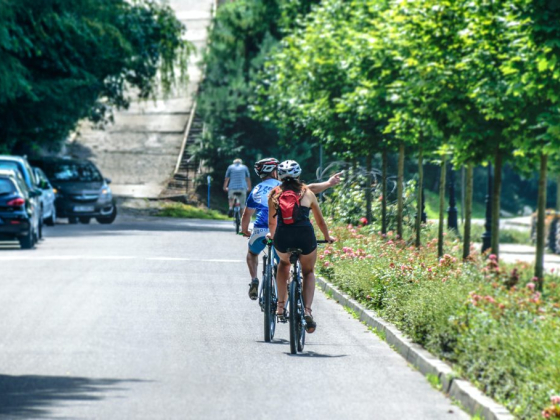 What to Consider When Planning A Cycling Vacation