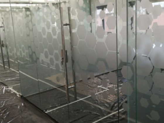 Quasars Middle East Glass & Aluminum