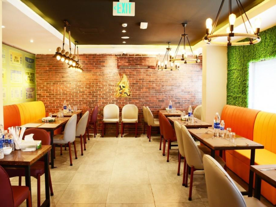 Apna Dhaba Restaurant