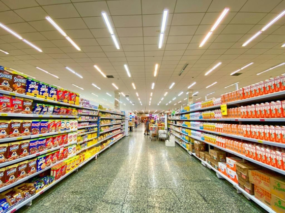UK & B Mini Mart