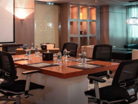 Executive Lounge Meeting Room