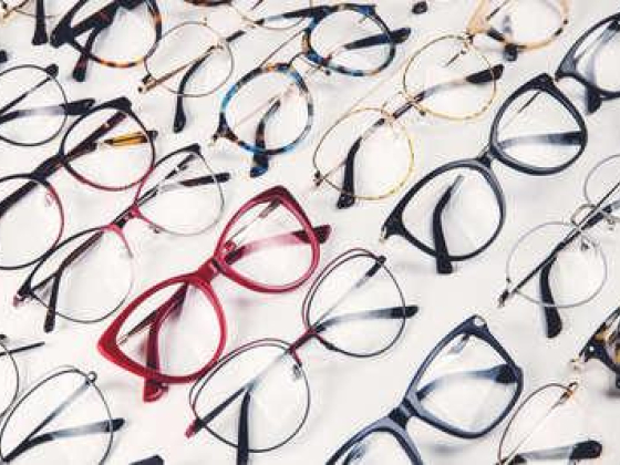 U  A E Optical Trading