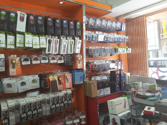 Q Q J Mobile Phones