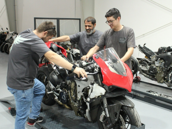 Moto Invictus Garage