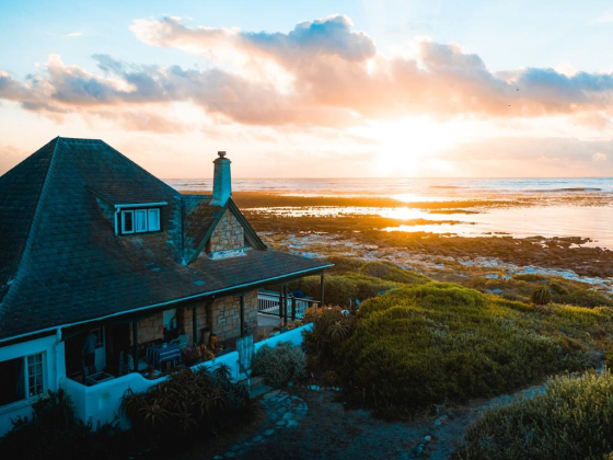 Good Living Vacation Homes