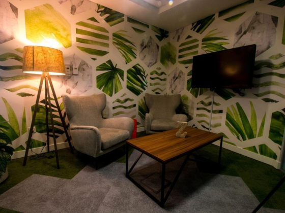 Bsh Walls & Floors