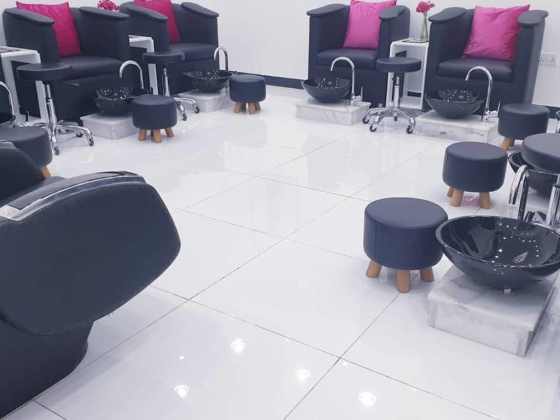 Ombre Salon For Ladies