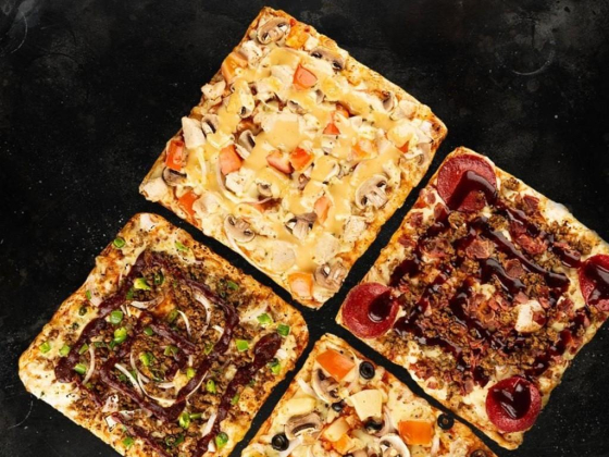 Debonairs Pizza