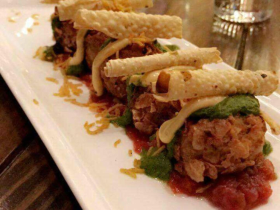 Farzi Cafe