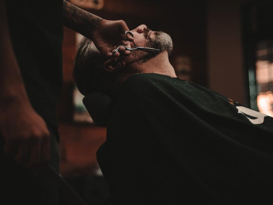 Madina Lahore Gents Saloon