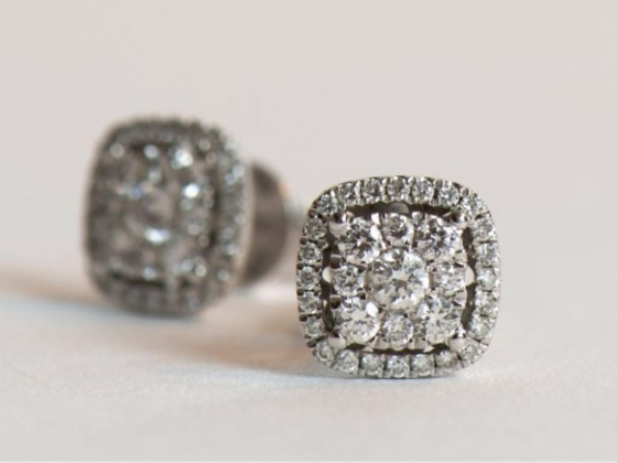 Ain Gold & Diamonds