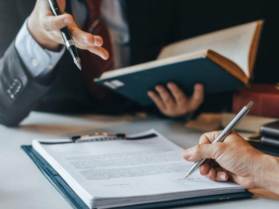 Bin Khalfoon Advocates & Legal Consultants