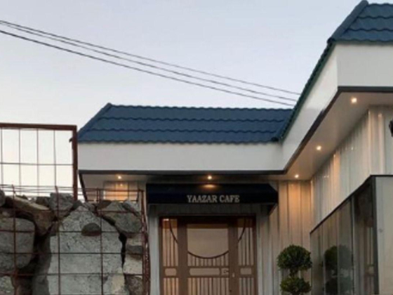 Yaazar Cafe